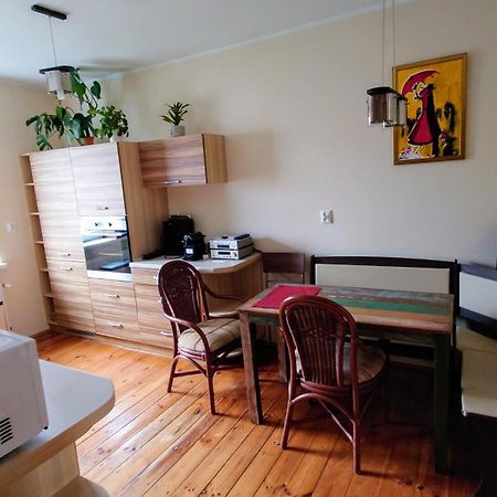 Appartement Jelenizen à Jelenia Góra Extérieur photo